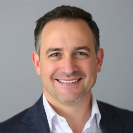 Headshot of David Rodriguez, Co-founder and Lead Editor